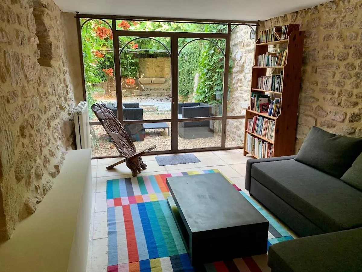 Villa Air-Conditioned Village House In Luberon Robion en Luberon