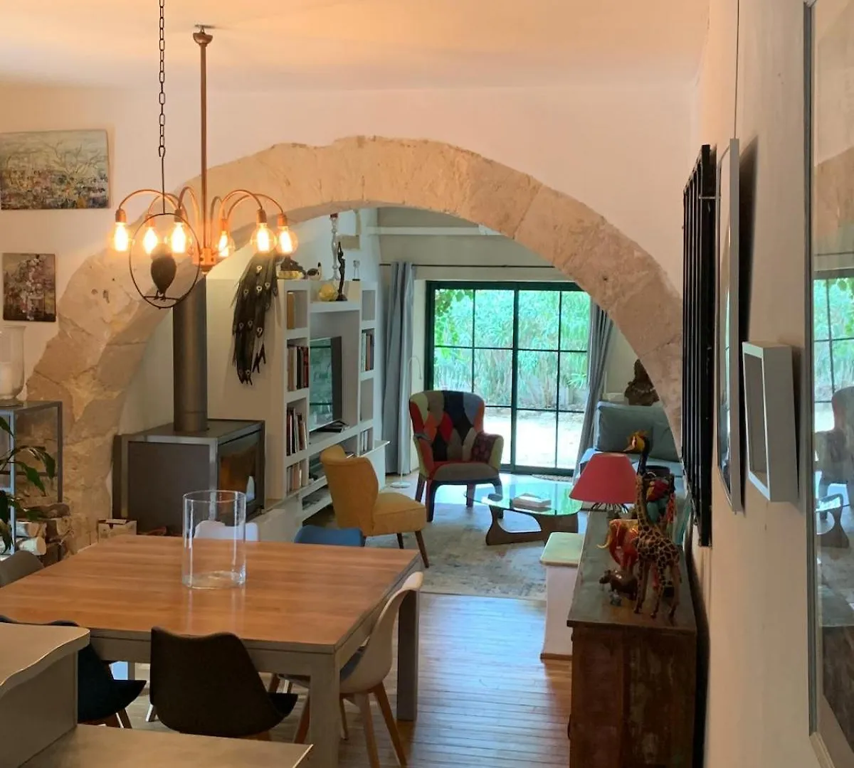 Villa Air-Conditioned Village House In Luberon Robion en Luberon France