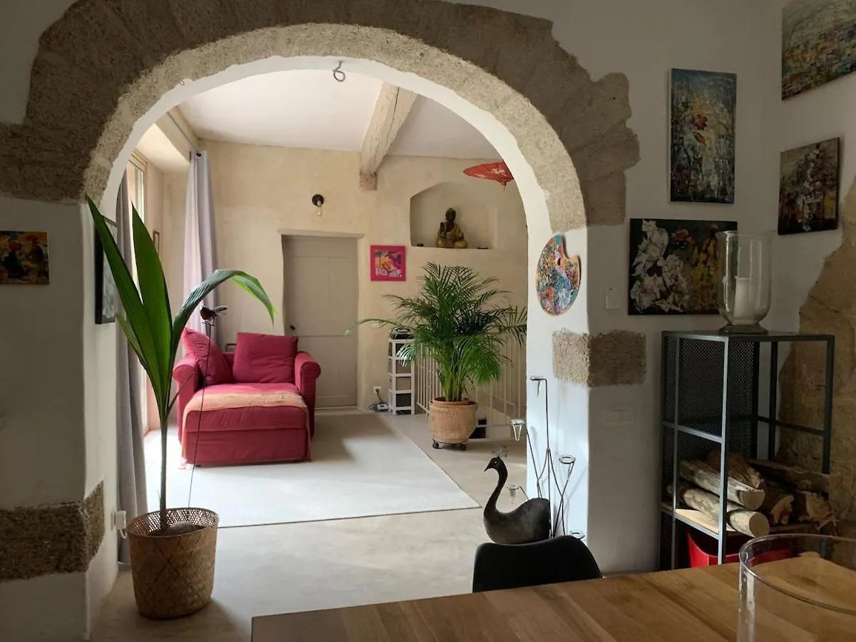 Air-Conditioned Village House In Luberon Robion en Luberon France