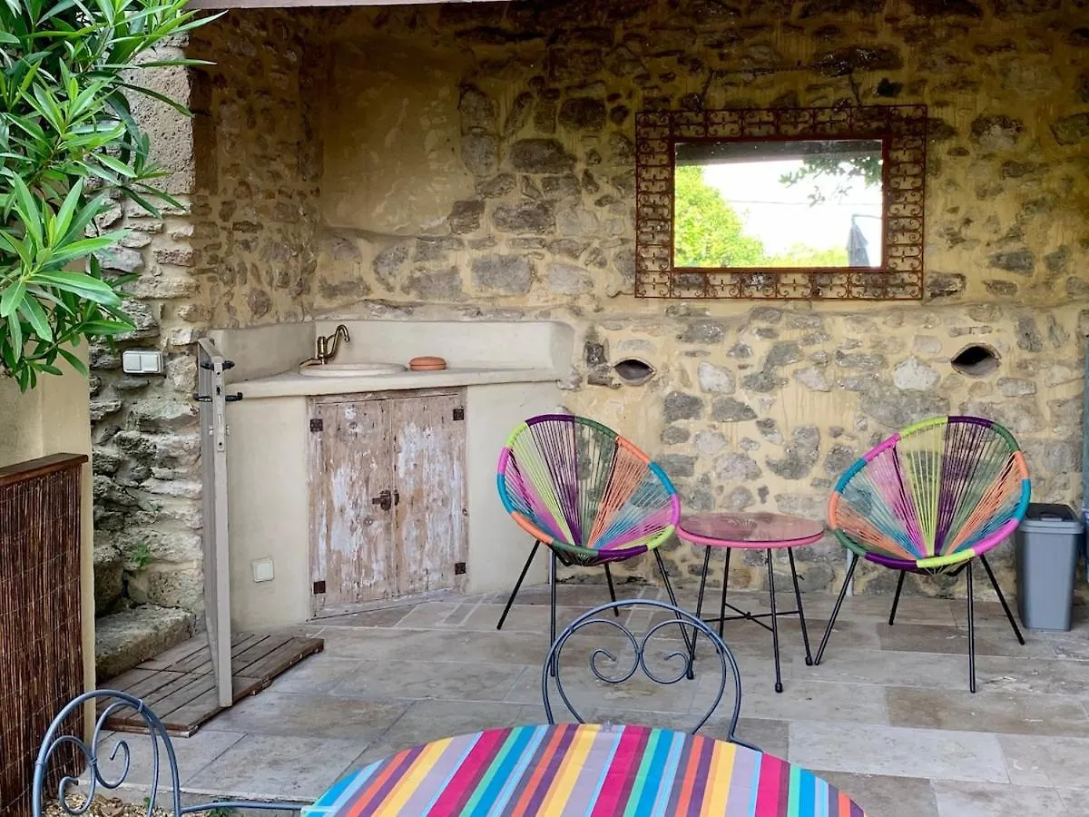 Air-Conditioned Village House In Luberon Robion en Luberon
