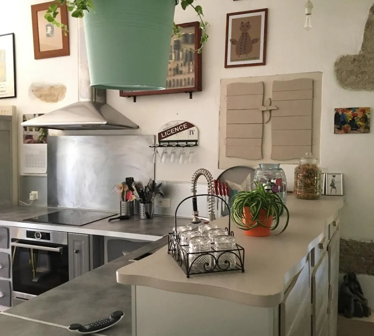 Air-Conditioned Village House In Luberon Robion en Luberon