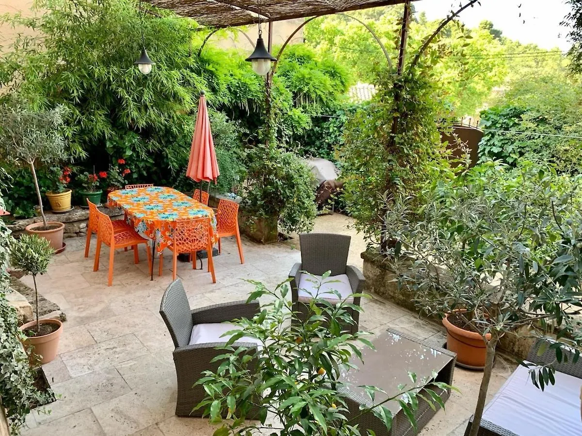 Villa Air-Conditioned Village House In Luberon Robion en Luberon France