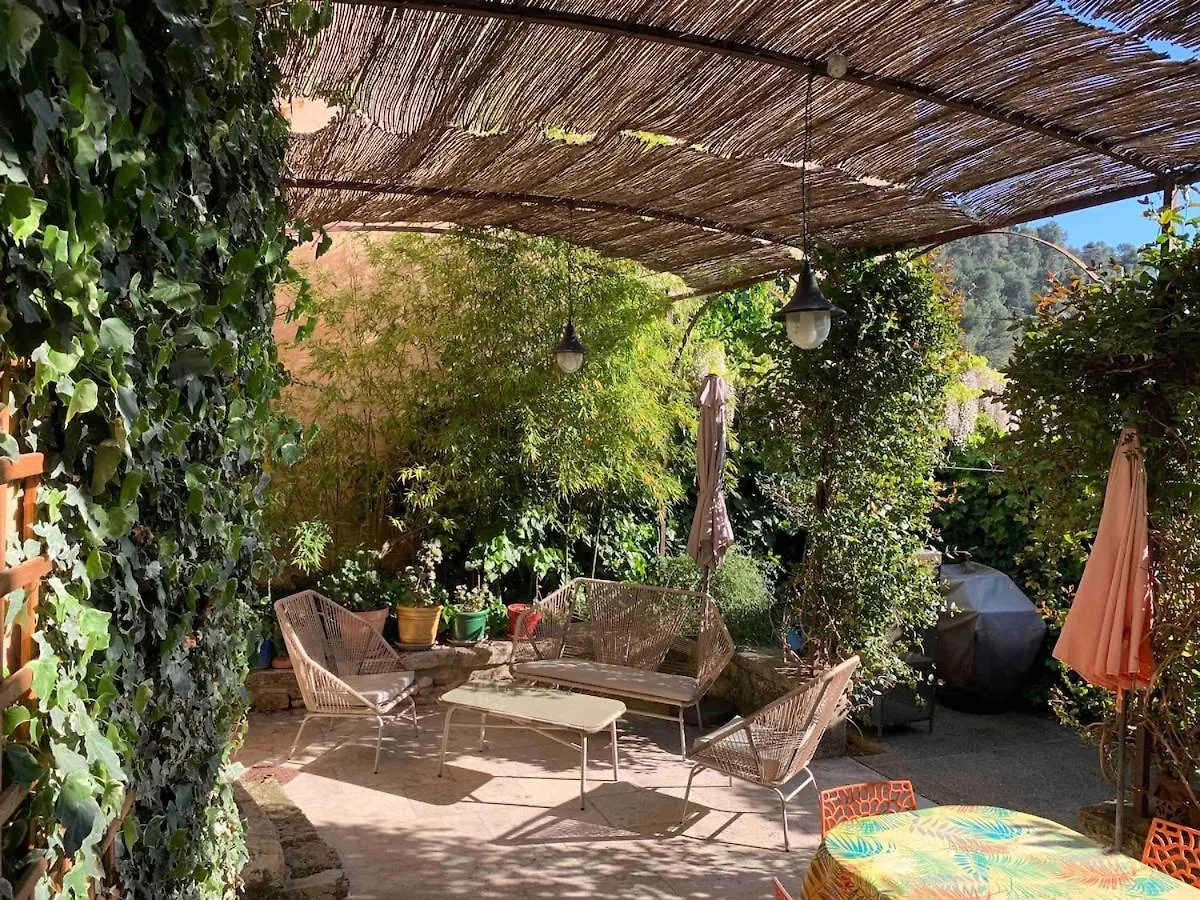 Villa Air-Conditioned Village House In Luberon Robion en Luberon