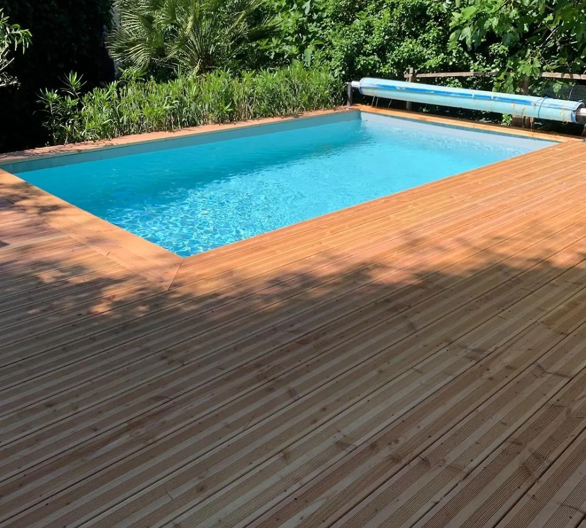 Air-Conditioned Village House In Luberon Robion en Luberon Villa